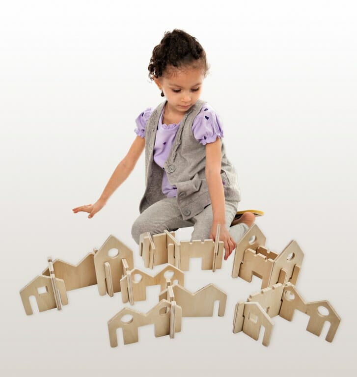 The Freckled Frog - Little Happy Architect - The Town - 22 Piece