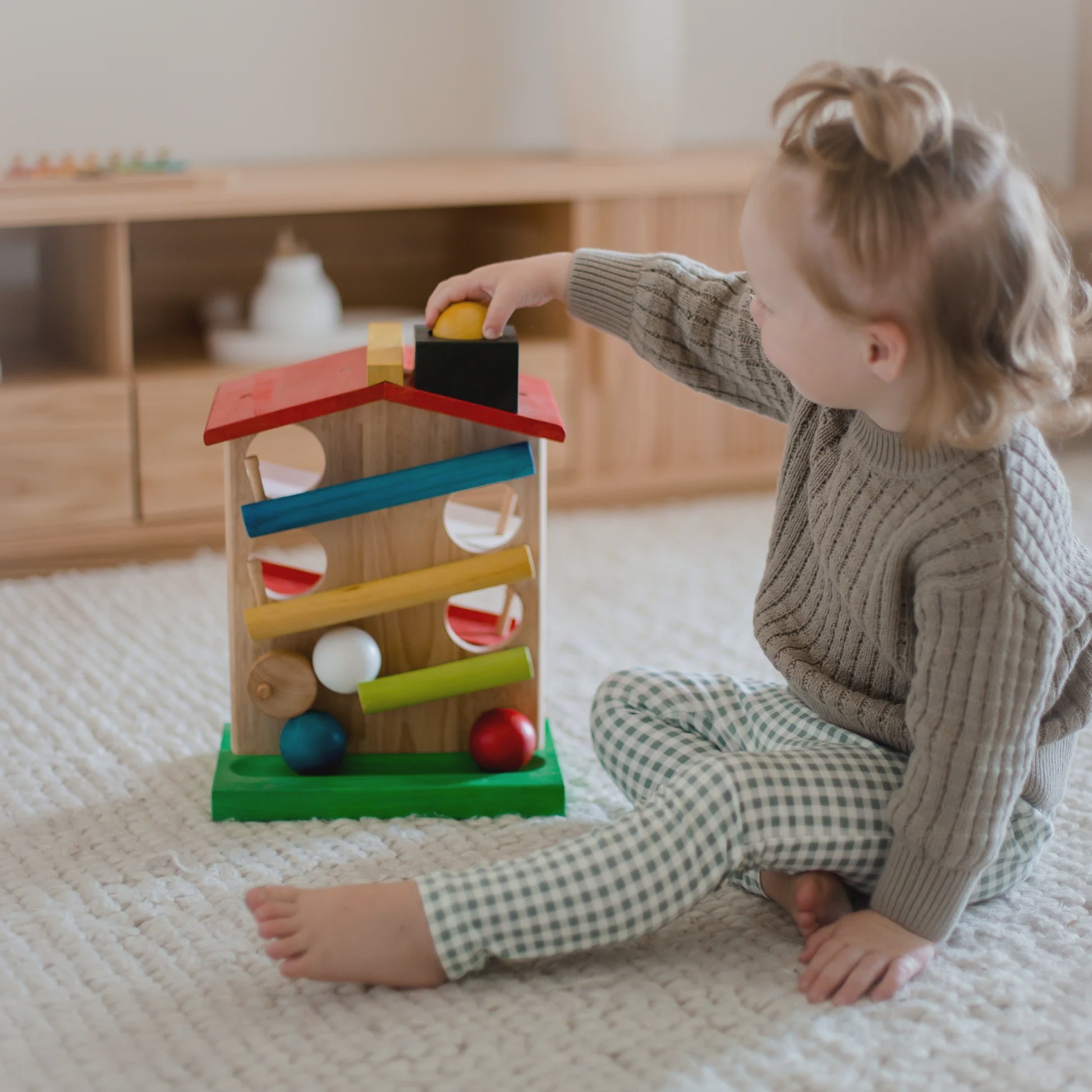 Qtoys -  Ball Rolling House