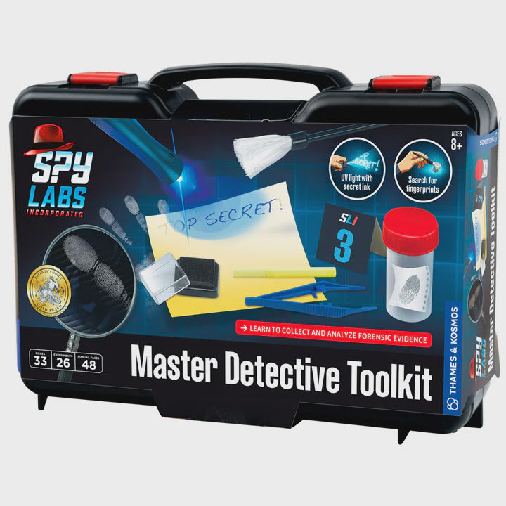 THAMES AND KOSMOS Master Detective Toolkit