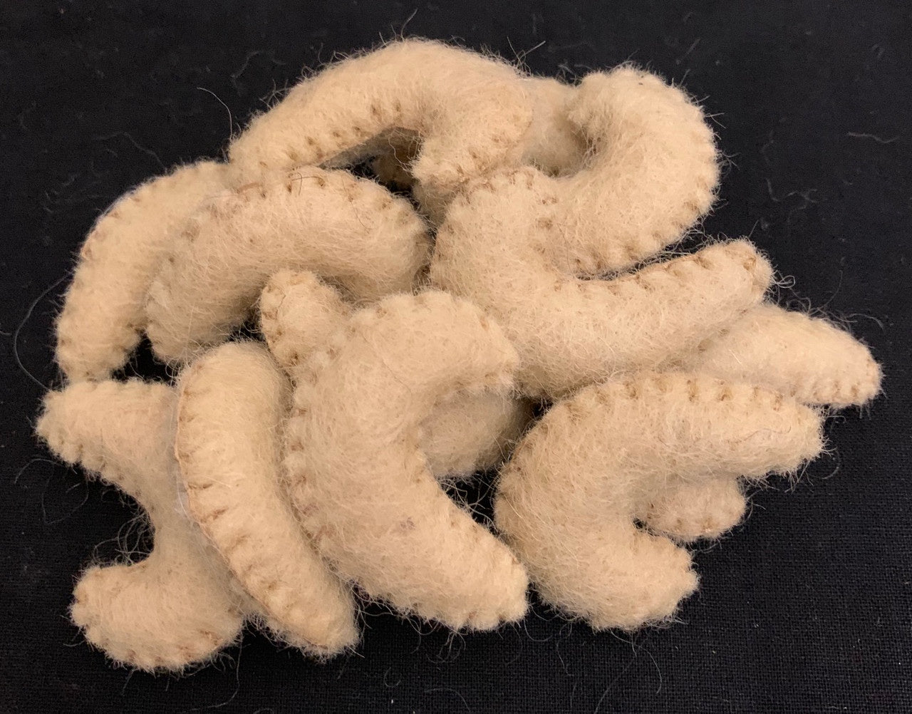 Papoose- Cashew Nuts -Felt 12 pieces